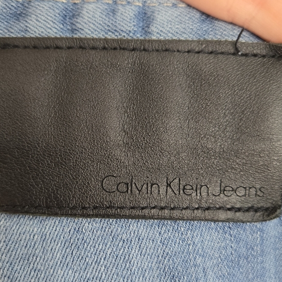 (34x30) Calvin Klein Straight Jeans - Picture 3 of 7